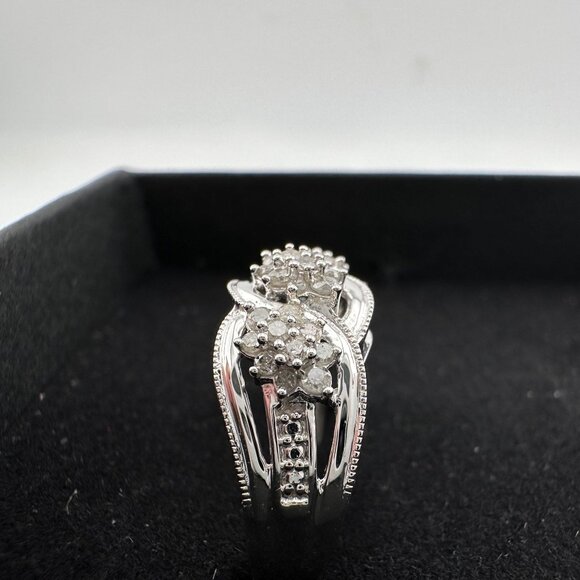 Beautiful 1/4 Carat Natural Diamond Triple Cluster Ring in Sterling Silver Size - Picture 16 of 16